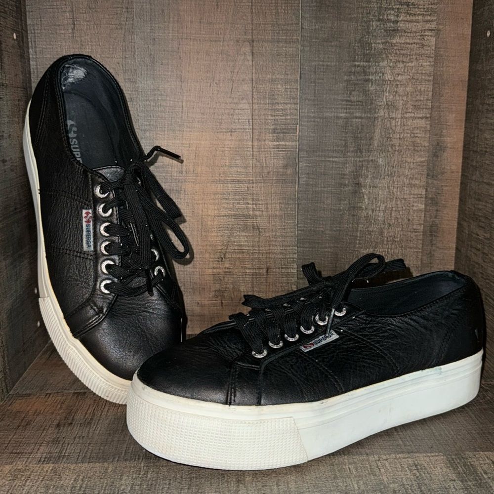 SUPER GA leather sneakers- size 41/9.5‎